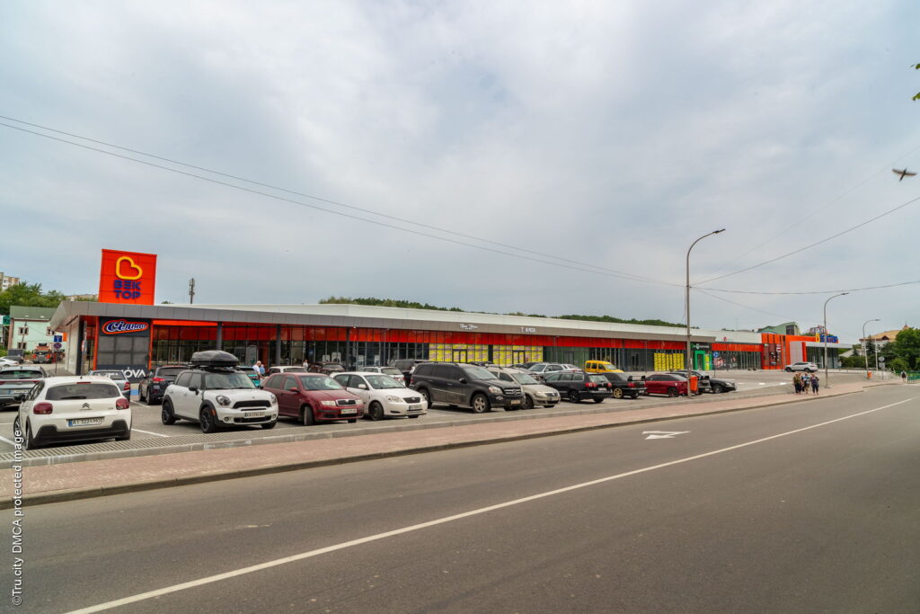 Супермаркет сети «Сильпо» в Трускавце