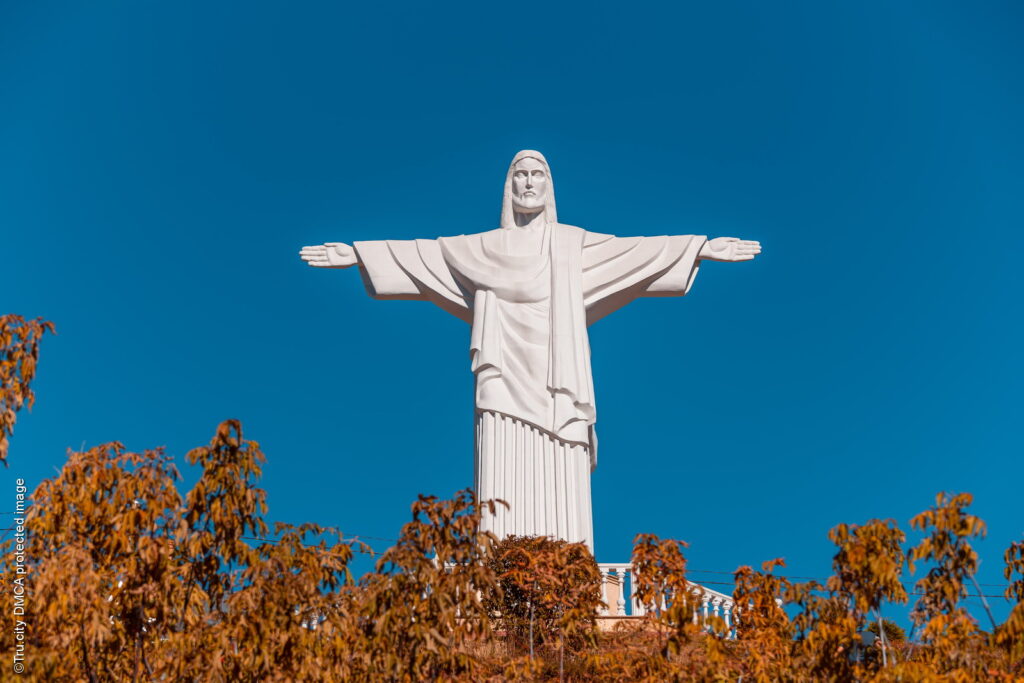 Статуя Христа Спасителя на Гошевской горе в Трускавце