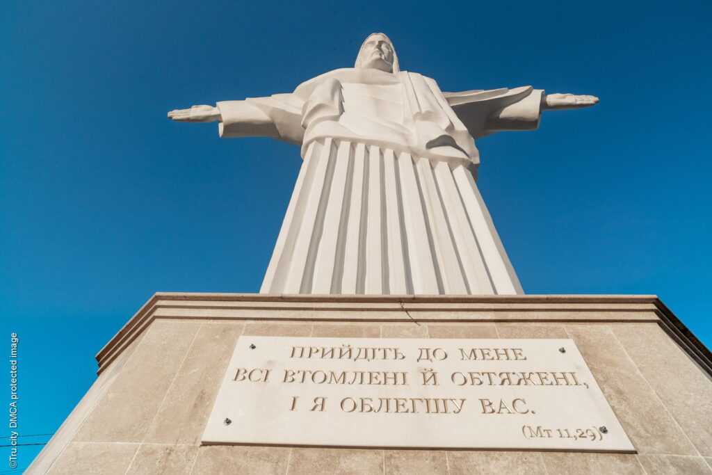 Статуя Христа Спасителя в Трускавце